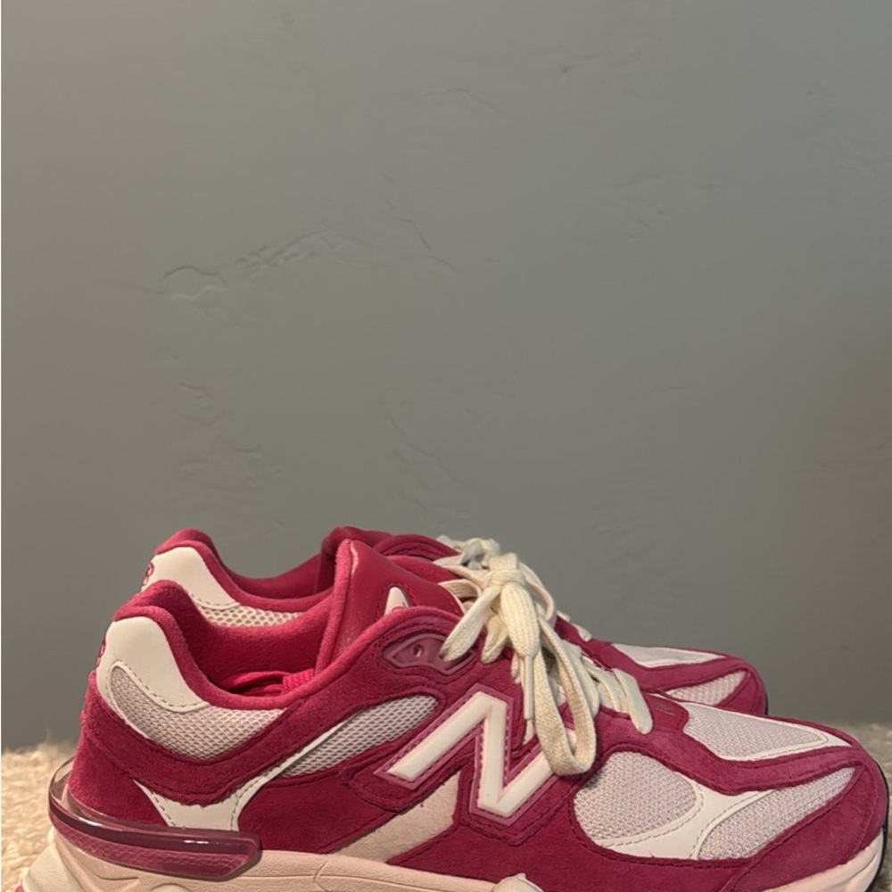 New Balance Pink and White Sneakers Classic Design